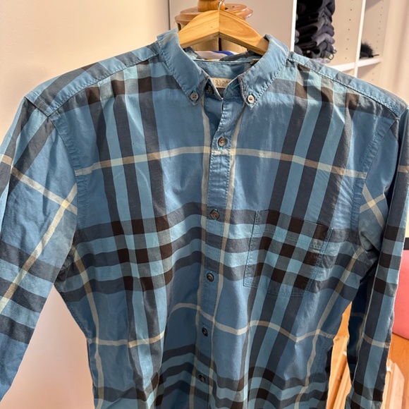 Burberry Shirt (Medium) - Picture 3 of 4